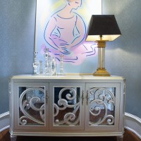 美式中户型客厅装饰画灯具