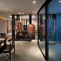 现代中户型餐厅餐桌