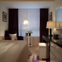 现代中户型卧室床灯具