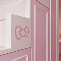 粉嫩甜蜜kitty客厅楼梯实景