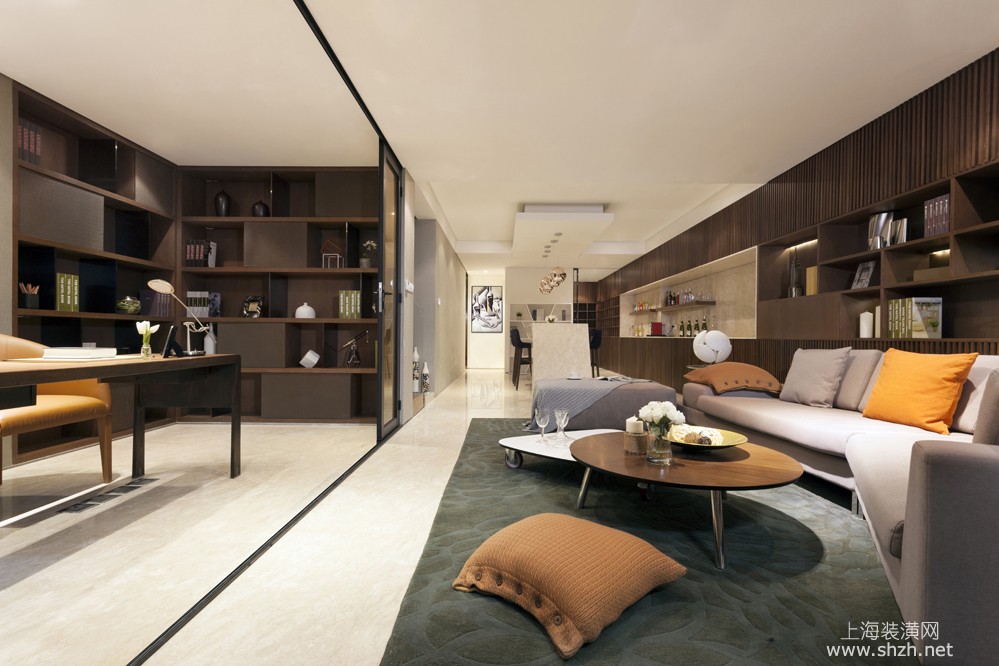 现代简约复式客厅与书房图片