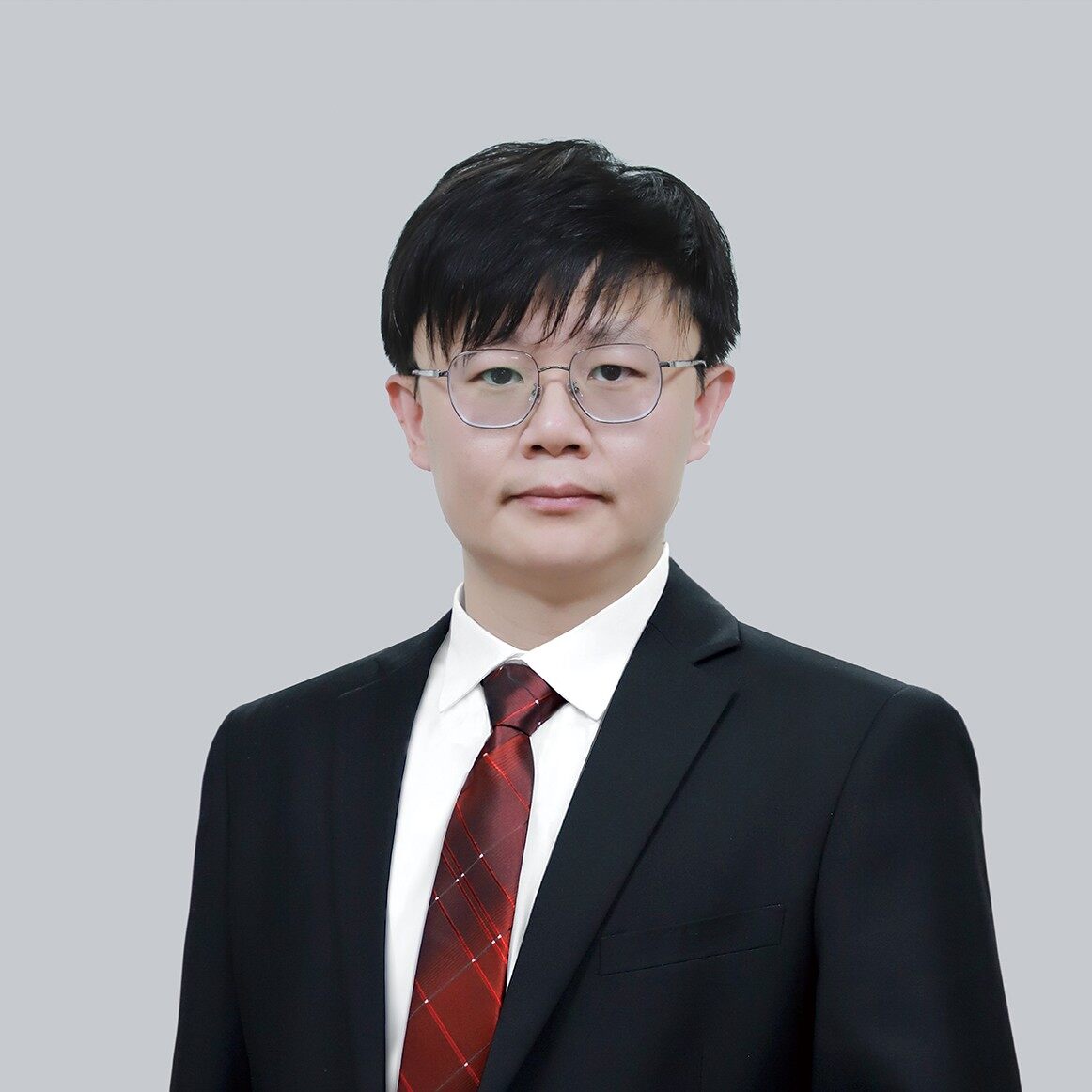 杨  杰